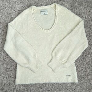 Abercrombie & Fitch Soft Sweater